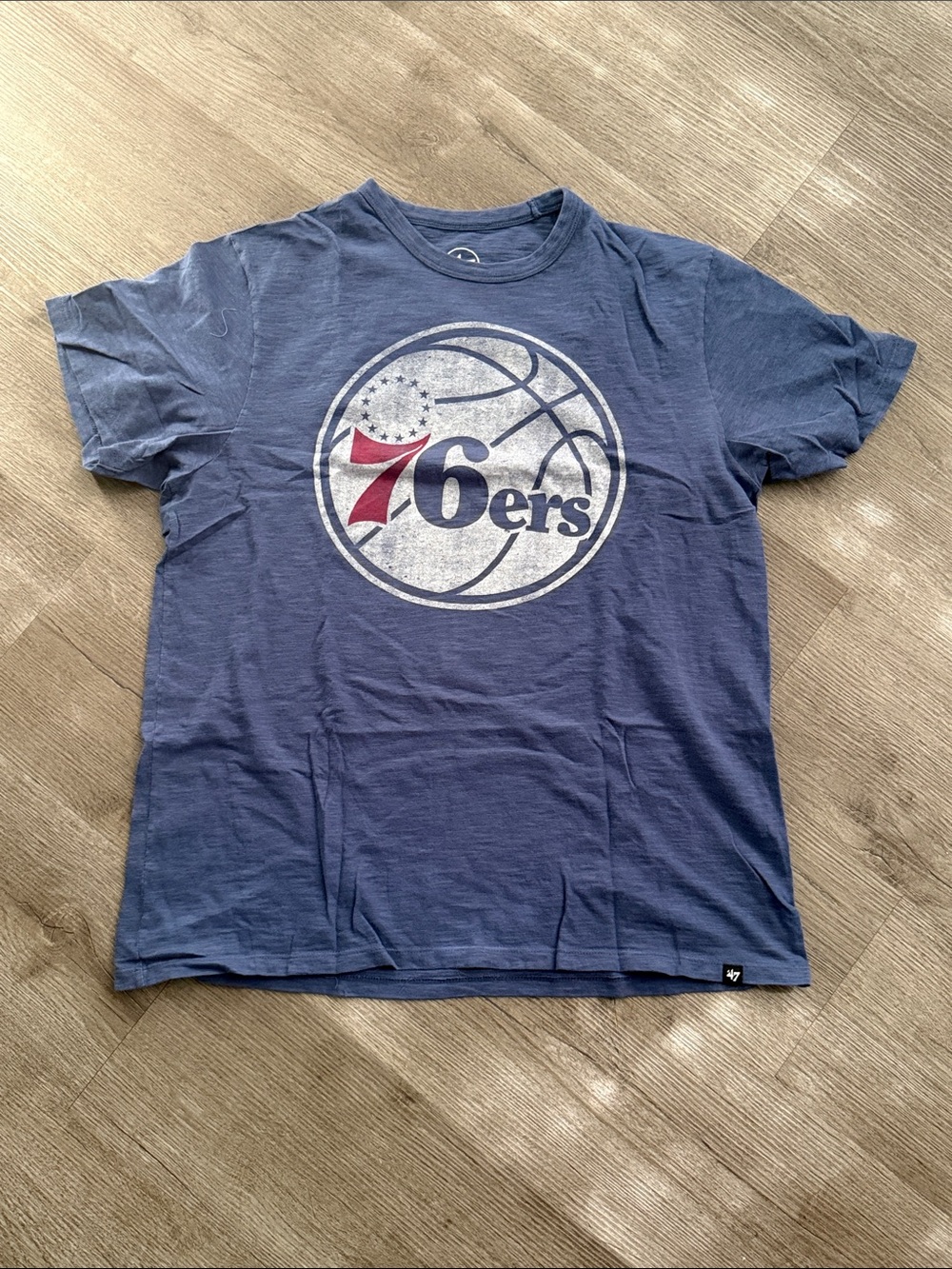 Philadelphia 76ers Graphic Tee
